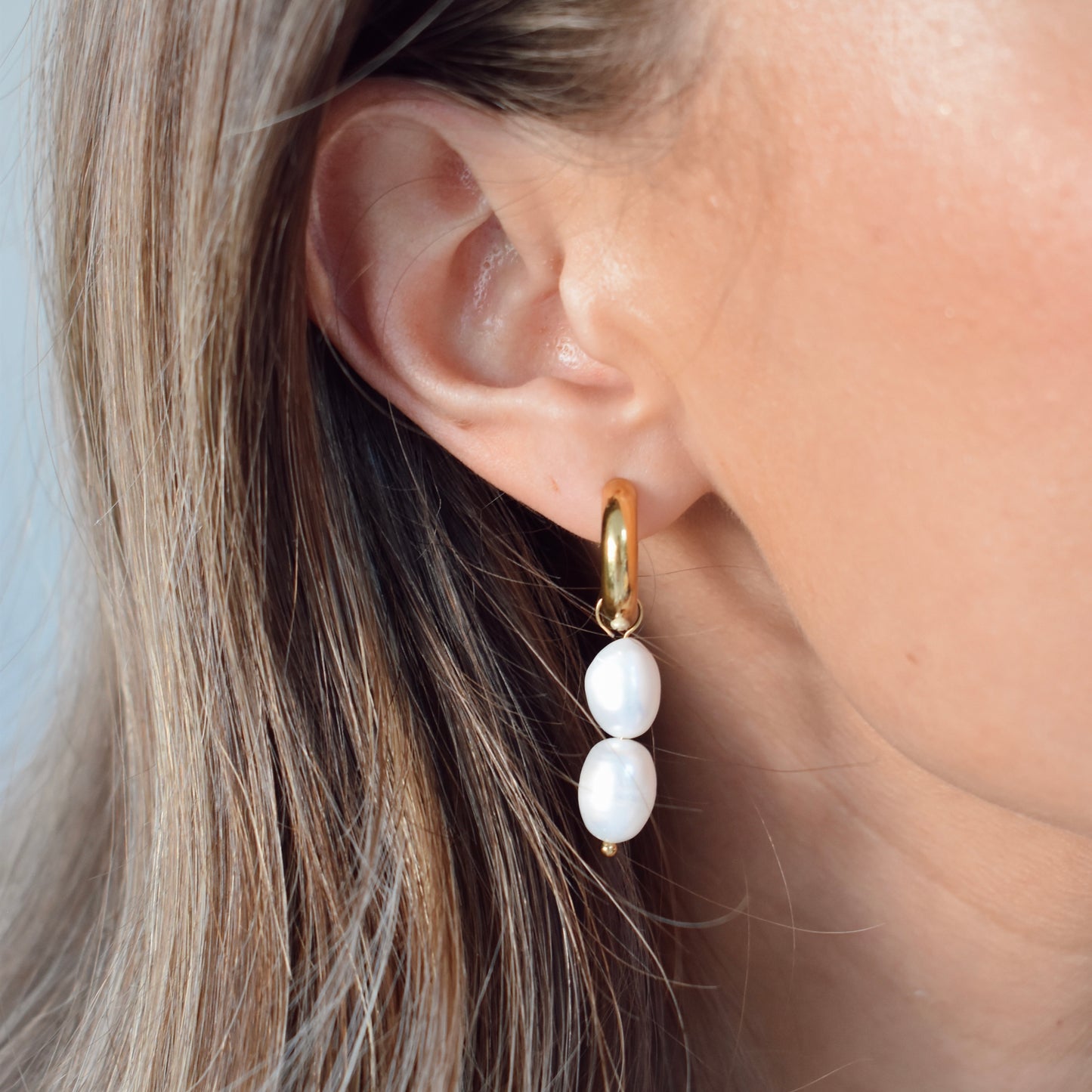 Polly Pearl Hoop Earrings