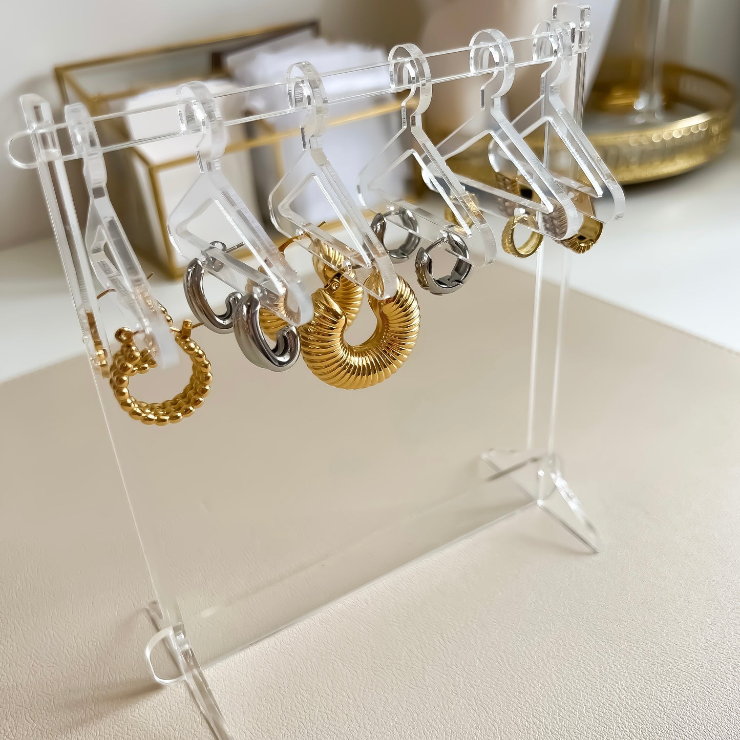 Mini Stand & Hangers