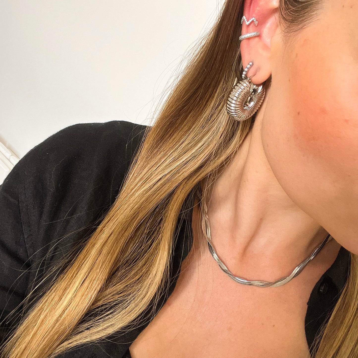 Twisted Larissa Chain