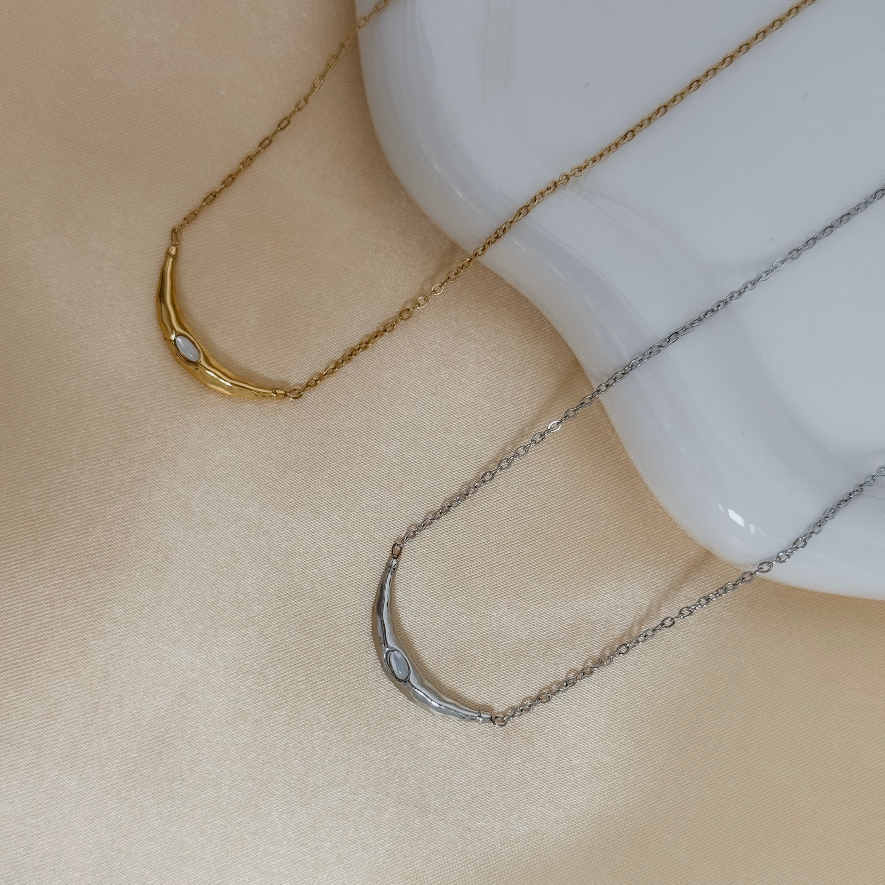 Sia Necklace