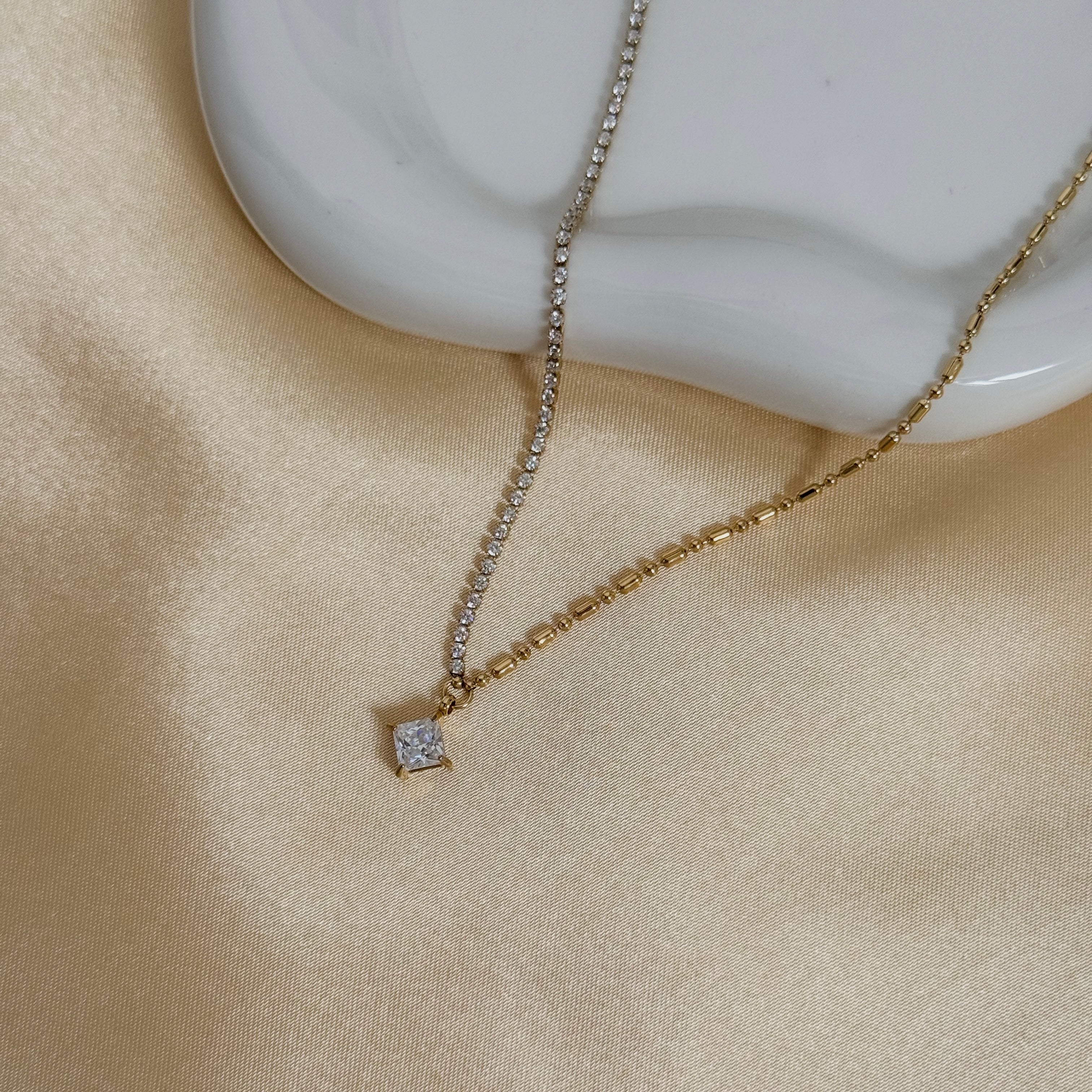 Jasmine Necklace