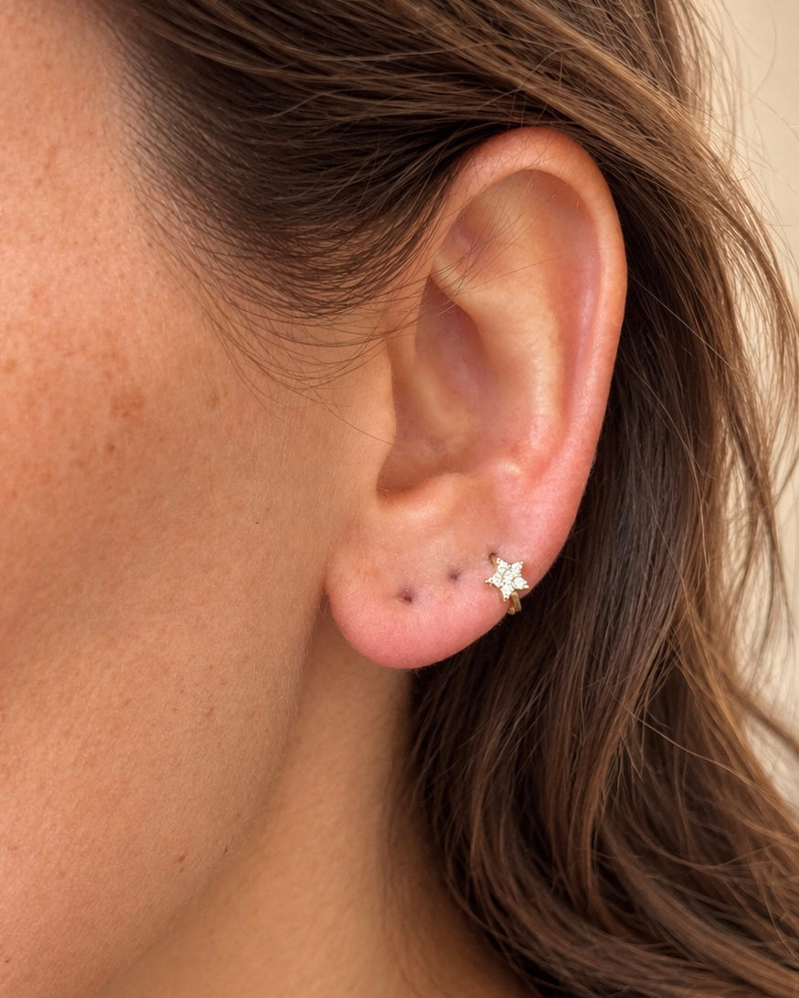 Star 925 sterling silver cubic zirconia huggie hoop earrings