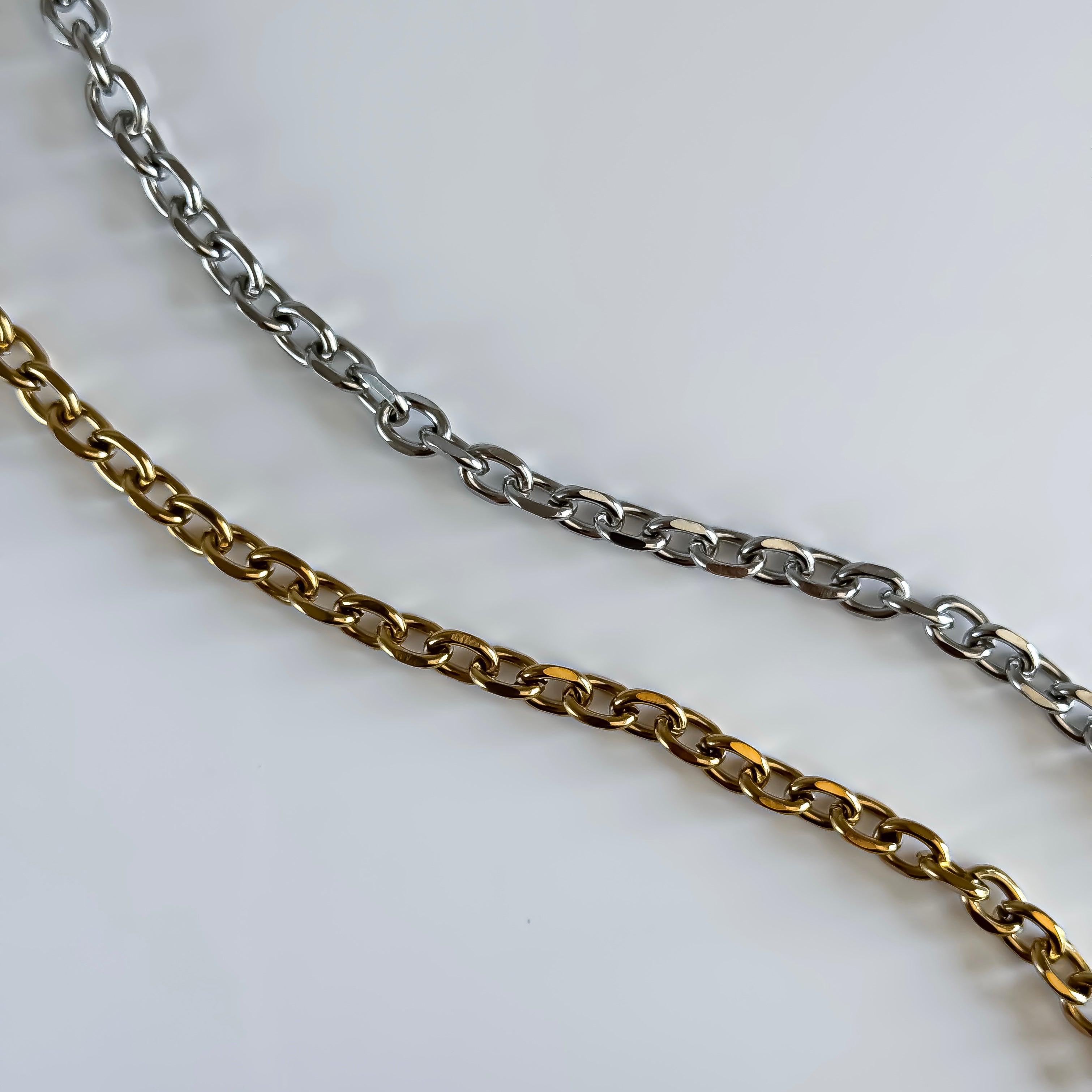Flat Side Chain Charm Necklace