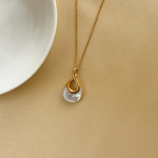 Gloria Necklace