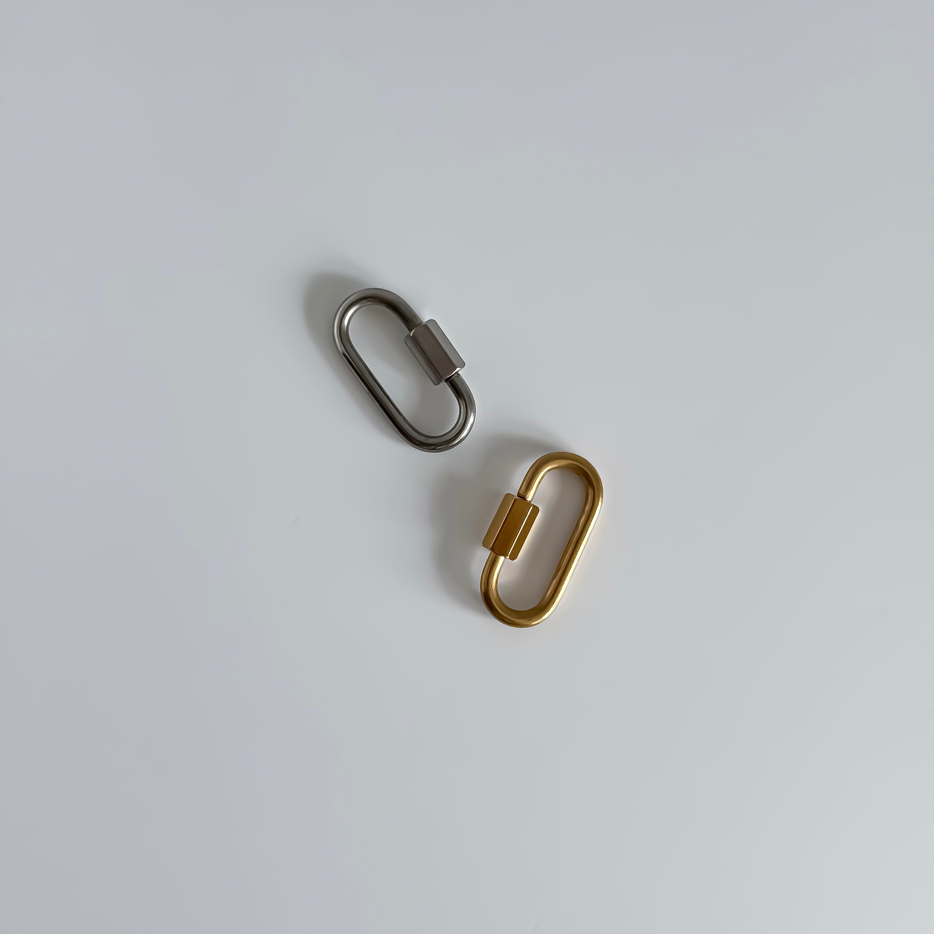 Oval Carabiner Clasp