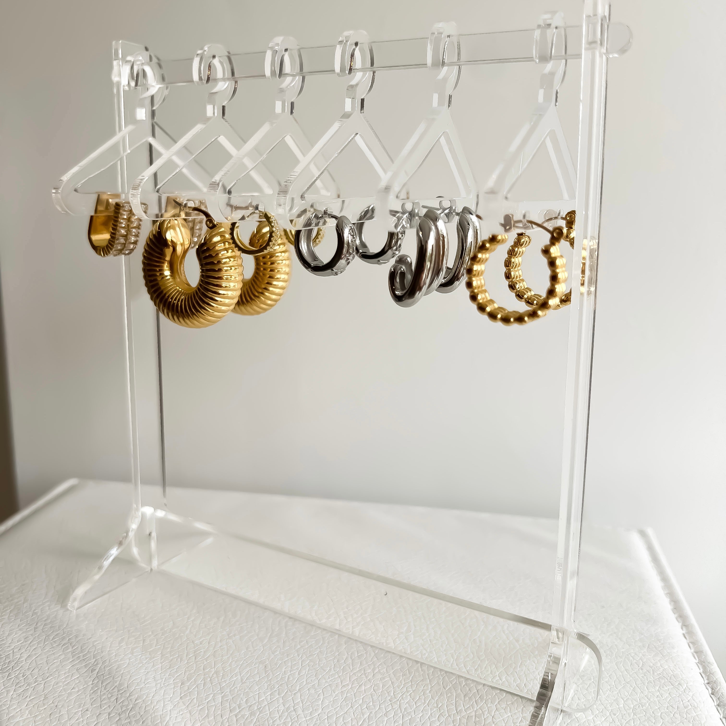 Mini Stand & Hangers