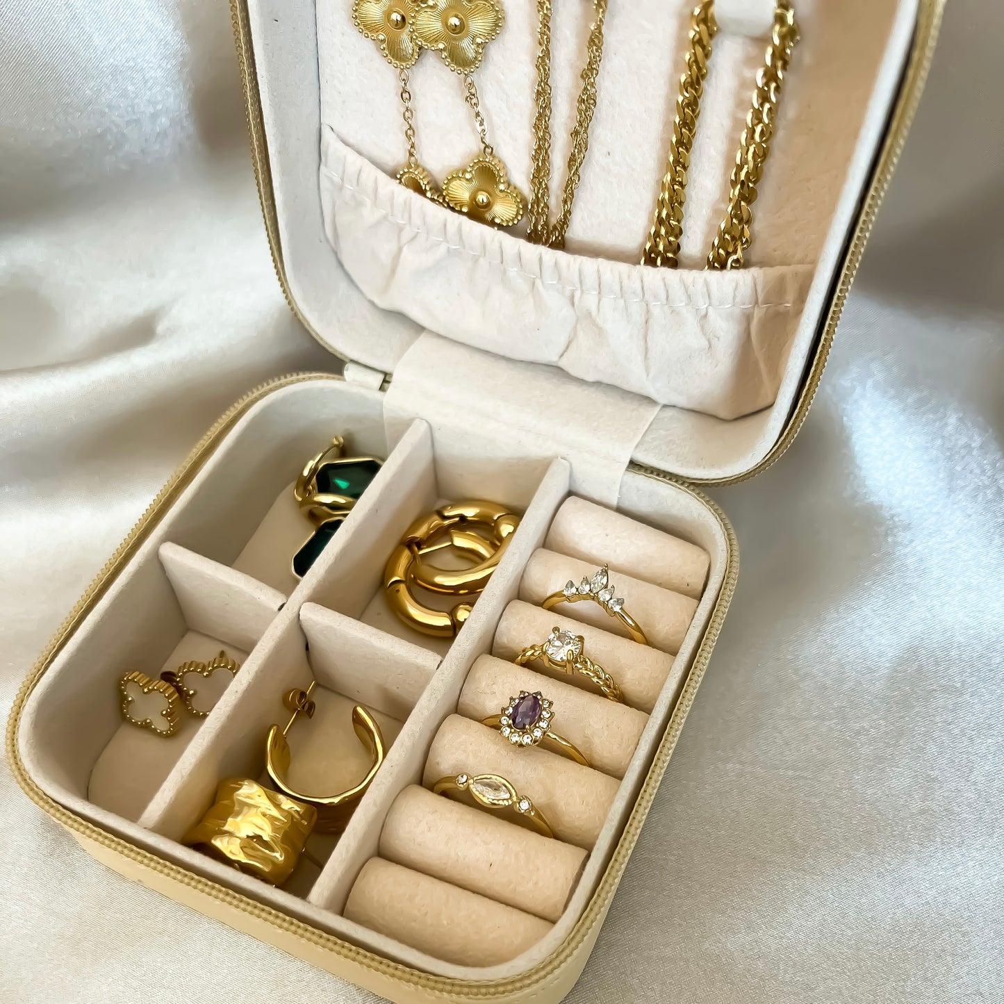 Compact Jewellery Travel Case